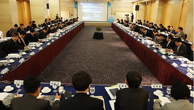 ▲30일동반성장위원회가서울팔래스호텔에서2013년도동반성장사업설명회를가졌다.