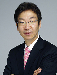 ▲임이석신사테마피부과원장
