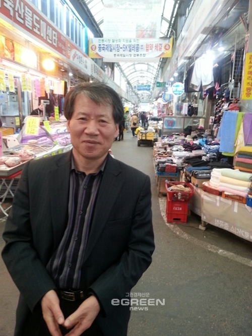 ▲박태신중곡제일시장조합이사장.[사진=이진우기자]