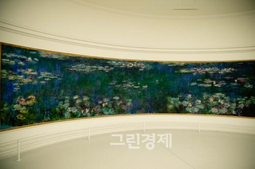 ▲클로드모네작수련(WaterLillies),1920-1926,캔버스에유화,200x425cm