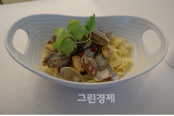 ▲육수가시원한봉골레소스와파스타