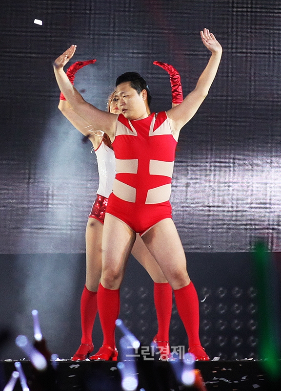 ▲글로벌이코노믹DB-싸이상암월드컵경기장공연