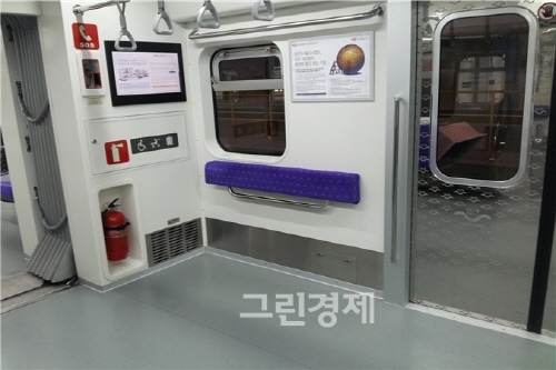 ▲7호선휠체어전용공간