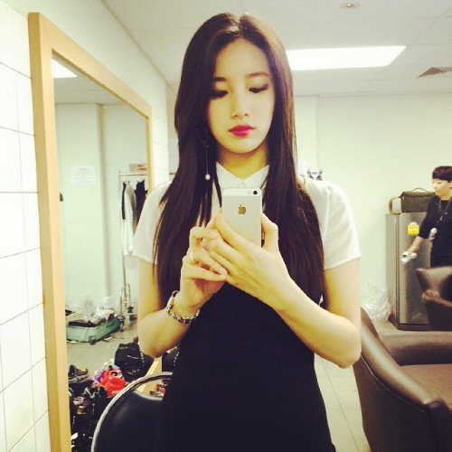 ▲수지셀카/사진=수지SNS