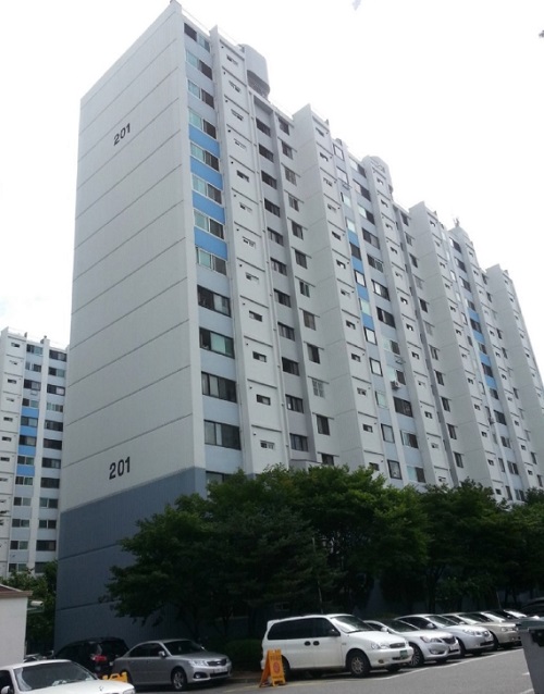 ▲서울구로구구로동685-70,-244,-450,-459,-465현대연예인아파트/사진=지지옥션제공