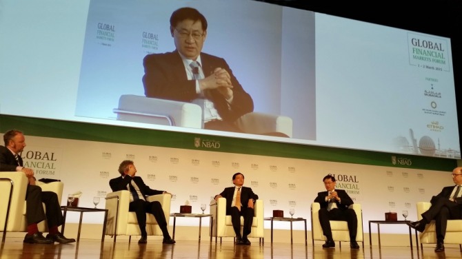 UAE(아랍에미레이트) 아부다비국립은행(NBAD)이 개최한 GFMF(Global Financial Markets Forum)에 패널 자격으로 참가한 홍기택 산업은행장  /사진=산업은행