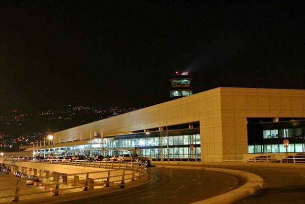 문제의 생리대 제품이 압류된 라픽 하리리 국제공항 청사의 모습이다.