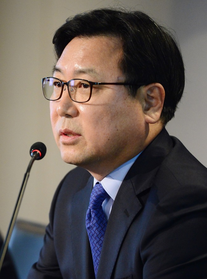 경품행사를 빌미로 고객의 개인정보를 빼돌린 혐의를 받고 있는 도성환 홈플러스 사장.