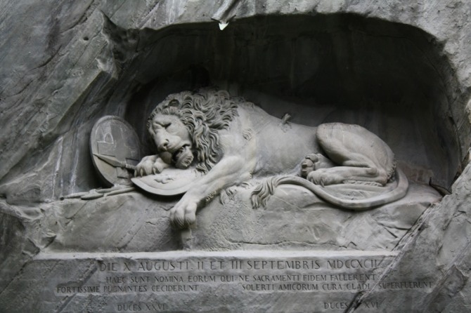 스위스 루체른 사자상