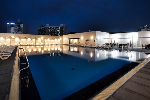 야외 수영장 전경/ 사진=롯데호텔부산 제공