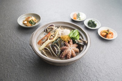 해비치 호텔앤드리조트 제주 '삼복더위 잡는 동충하초 해신탕'