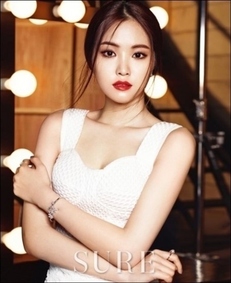 손나은 / 사진=슈어 화보