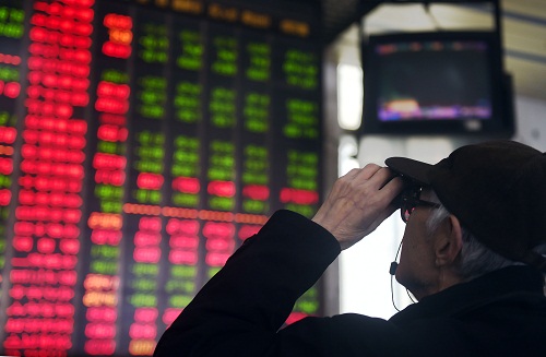 중국 쇼크는 과장된 것으로 세계경제의 동반 위기로 비화할 가능성은 거의 없다고 영국의 파이낸셜 타임즈가 보도했다.   