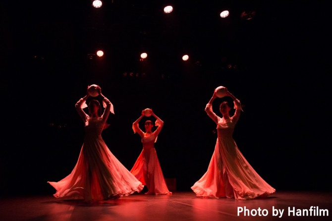 최민경 안무의 '방하심'