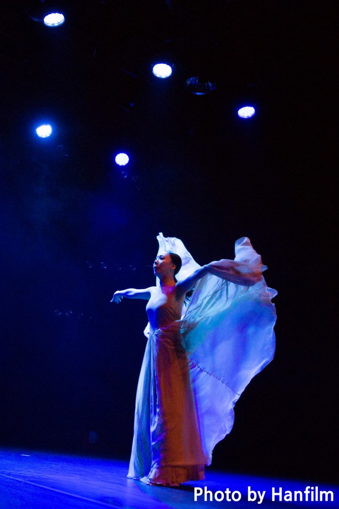 최민경 안무의 '방하심'