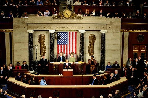 미국 의회에서 오바마 대통령이 연설하는 모습. 