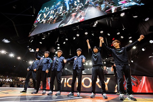 결승진출을 확정지은 SKT T1 선수들