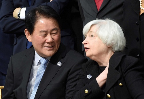 최경환 장관과 재닛 옐런.  