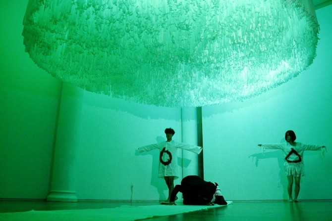 한호 작 Eternal Light, 2011