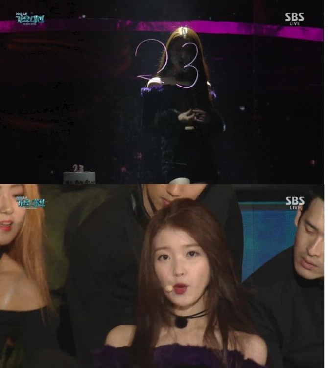 가수 아이유가 27일 SBS '2015 SAF 가요대전'서 네 번째 미니앨범 ‘챗셔’ 타이틀곡 '스물셋' 첫 무대를 선보였다./사진=SBS방송 캡쳐