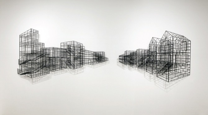 김병주 작 Urbanscape, 390x110x14cm, steel, powder coated, 2011