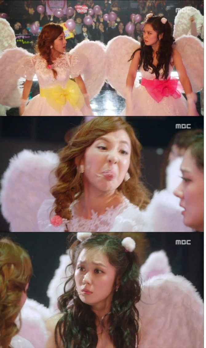 20일 방송된 MBC새 수목 드라마 '한번 더 해피엔딩'에서 장나라와 산다라박이 전직 걸그룹 '엔젤스'의 멤버중 라이벌로 출연해 시청자들에게 웃음을 선사하고 있다./사진=MBC 방송 캡처
