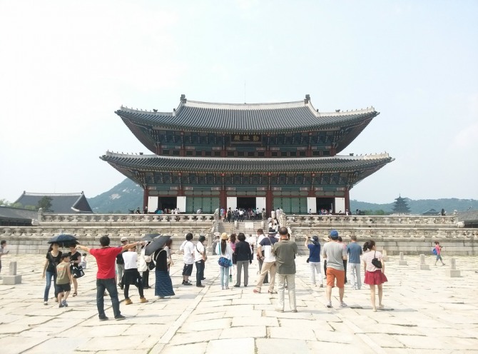 지난해 한국을 찾은 중국 관광객은 611만명이며 1인당 1만4000위안(약 258만 원)을 소비한 것으로 조사됐다./사진=픽사베이 