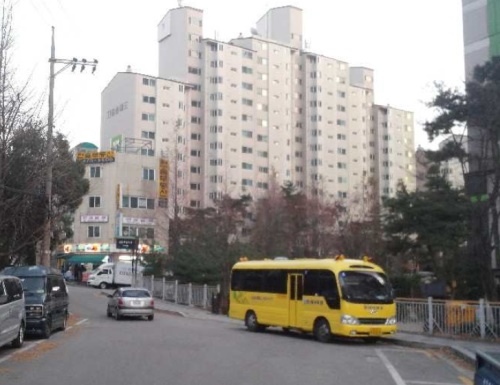 서울 강동구 둔촌동 611 둔촌한솔솔파크(사진=지지옥션 제공)<br />

