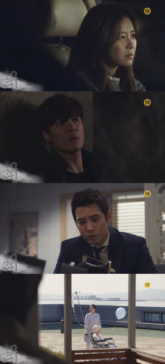 21일 밤 방송되는 MBC 월화드라마 '화려한 유혹'에서 신은수(최강희)는 전남편 문선호(이재윤)에게 권수명(김창완)에 대한 진실을 밝혀달라고 간곡히 요청한다./사진=MBC 방송 캡처