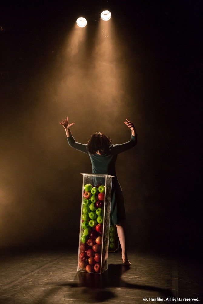 최효진 안무의 '상실의 새Ⅱ'