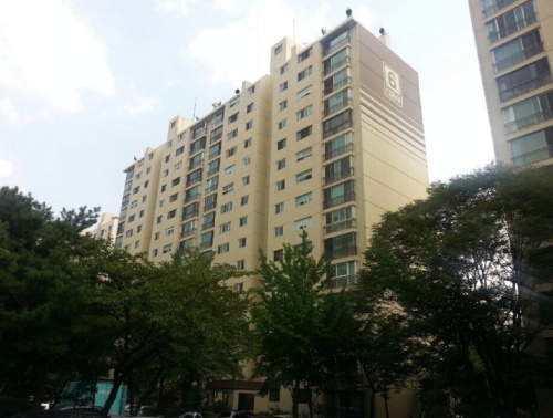서울 강동구 명일동 44 신동아(사진=지지옥션 제공)