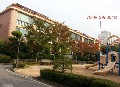 경기 고양시 일산동구 백석동 1191 흰돌마을 건영7단지 연립주택(사진=지지옥션 제공)<br />
