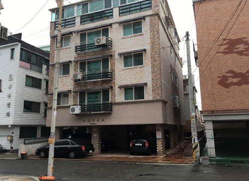 경기 안산시 상록구 일동 565-3 라임하우스 다세대주택(사진=지지옥션 제공)<br />
