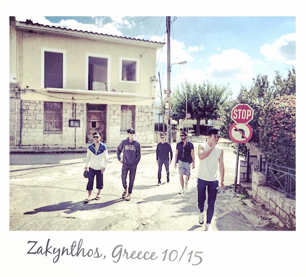 '태양의 후예'에서 알파팀과 아구스(오른쪽에서 두 번째)/사진=인스타그램 캡처