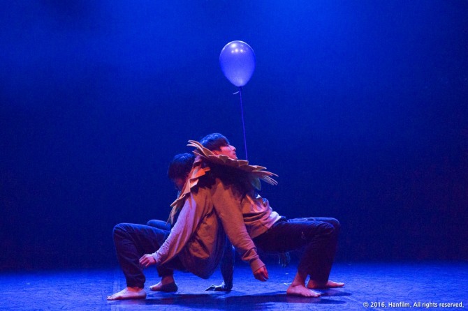 정명훈 안무의 '블루 진, Blue jeans'