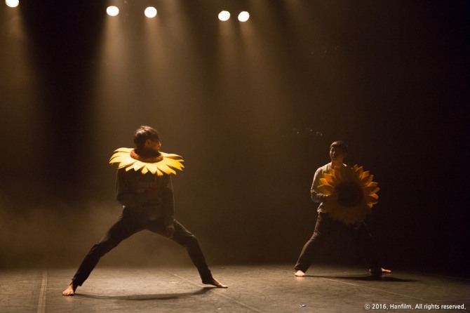 정명훈 안무의 '블루 진, Blue jeans'