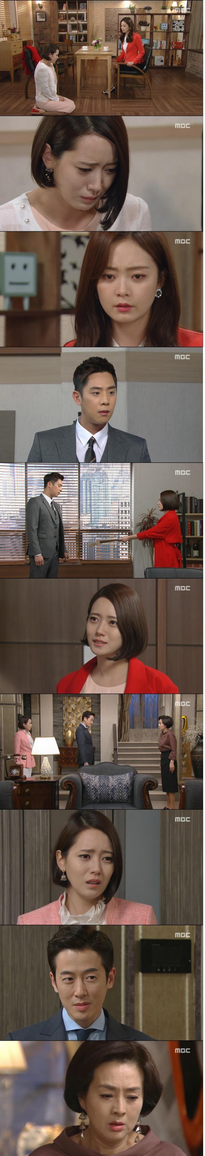 21일 아침 방송된 MBC 일일드라마 '내일도 승리'에서 서재경(유호린)은 마침내 자신의 죄를 깊이 뉘우치고 한승리(전소민)에게 무릎을 꿇고 사죄했다./사진=MBC 방송 캡처