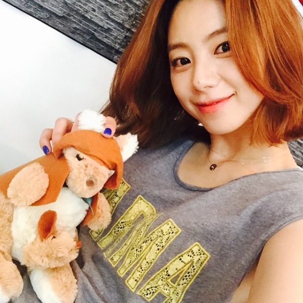 배우 박수진과 배용준의 소속사 키이스트는 29일 박수진이 임신 초기임을 공식 발표했다./사진=박수진 인스타그램 캡처