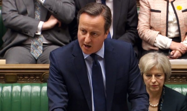 사진=AP/뉴시스 데이비드 캐머런 영국 총리가 지난  2월 22일(현지시간) 런던 하원에 출석해 영국의 유럽연합(EU)탈퇴 반대 입장을 밝히고 있다.