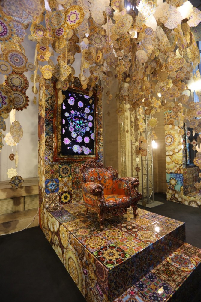 아트베이징에서 콜라주플러스와 라문의 알렉산드로 멘디니의 크로스오버프로젝트.