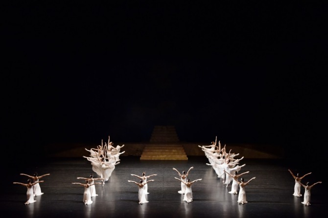 신은경 안무·최영환 연출의 2016 '메시아'