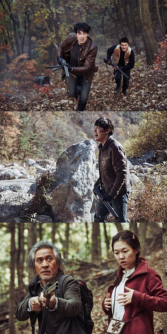 12일 방송된 SBS '일요일이 좋다-런닝맨'에 출연해 화제를 모으고 있는 배우 조진웅의 과거 발언이 재조명 되고 있다./사진=영화 '사냥' 스틸컷