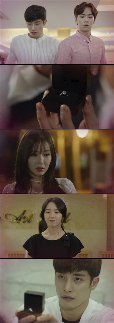 26일 밤  방송되는 KBS2 주말 드라마 '아이가 다섯' 38회에서는 상민(성훈)과 태민(안우연)이 각자 자신의 여자친구인 연태(신혜선)과 진주(임수향)에게 프로포즈를 할 것으로 그려져 관심이 쏠리고 있다./사진=KBS2 영상 캡처 