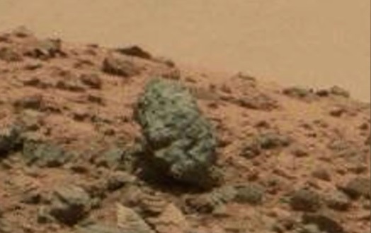 화성에서 발견된 로마군 머리 모습의 바위. 사진=나사/패러노블 크루서블