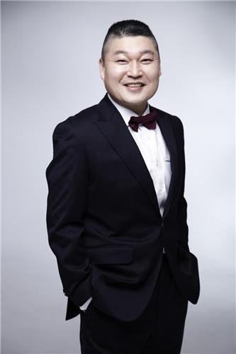 강호동이 오는 9월 말 방송 예정인 올리브 TV '한식대첩4' 새 MC로 선정됐다./사진=SM C&C 제공