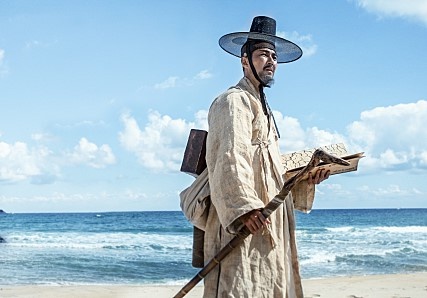 차승원이 김정호를 연기하는 강우석 감독의 신작 영화 '고산자, 대동여지도'가 다음 달 7일 개봉한다./사진=스틸 컷
