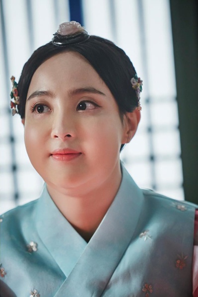 KBS2 월화드라마 '구르미 그린 달빛'에서 이영(박보검) 왕세자의 동생으로 분한 명은공주역의 정혜성/사진= 공식 인스타그램 캡처