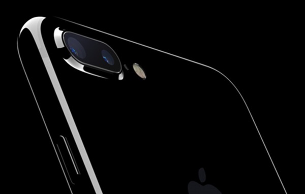 아이폰7플러스 제트블랙 컬러 옵션. 사진=애플