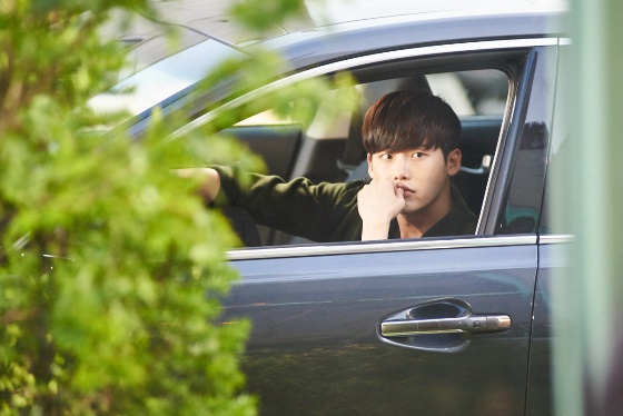 사진=공식 홈페이지,이시언, 이종석 인스타그램 캡처