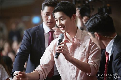 송중기가 JTBC새 드라마 '맨투맨'에 카메오로 출연한다./사진=블러썸엔터테인먼트 제공